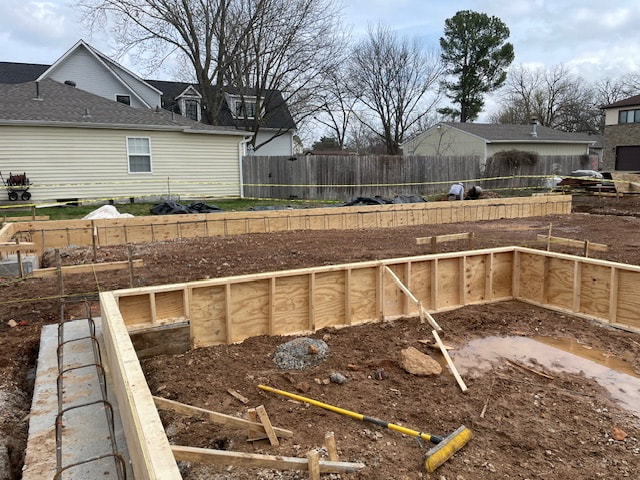 Concrete walkway forms